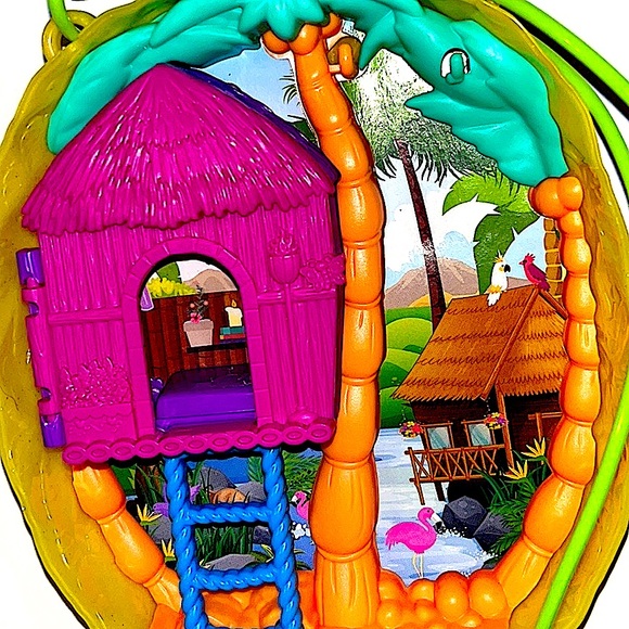 Polly Pocket Tropicool Pineapple TreeHouse. Used Excellent Condition. - Picture 5 of 5